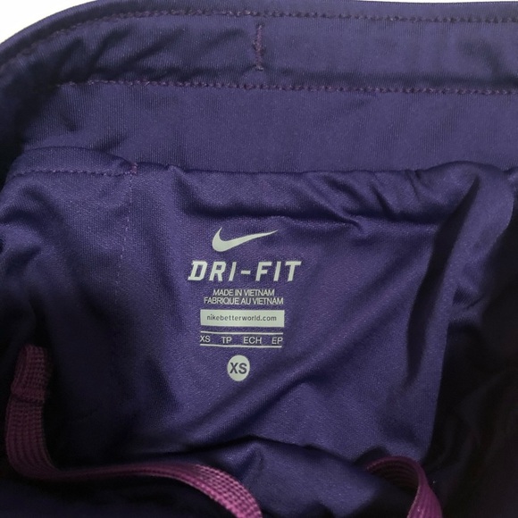 Girls’ Nike Running Shorts - Picture 3 of 3